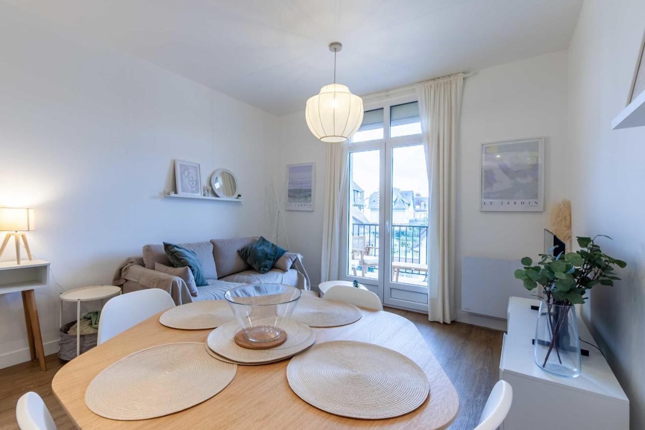 2-Bedroom Apartment With Balcony Near Hippodrome Deauville Eksteriør bilde