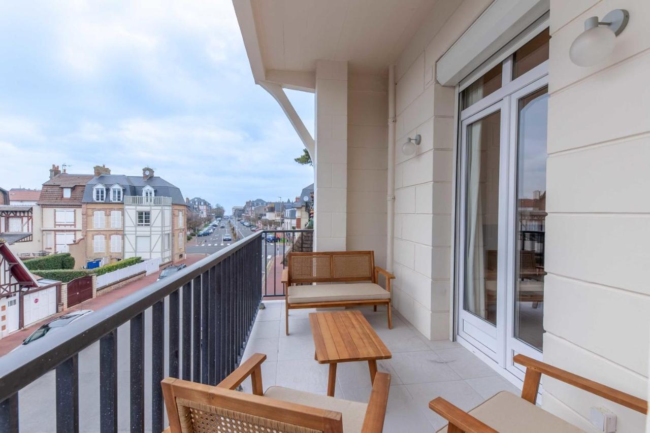 2-Bedroom Apartment With Balcony Near Hippodrome Deauville Eksteriør bilde